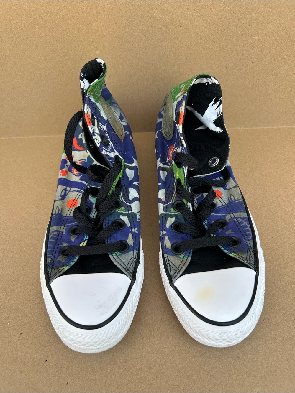 Converse All Stars Suicide Squad DC Comics High Top Sneakers Men's 5 Women's 7 - Picture 2 of 11